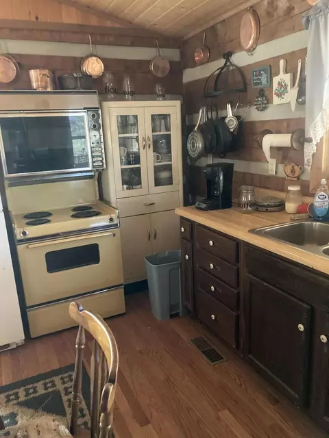 320 Welcome Valley Rd, Ferrum, VA 24088 photo 3