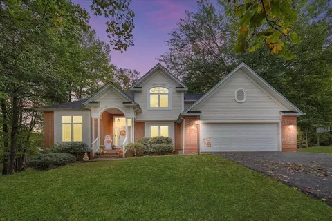 427 Downing St, Roanoke, VA 24019