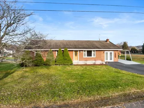 Exterior - 529 Free St, Dublin, VA 24084 photo 9 of 10