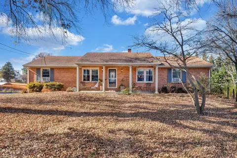 7338 Tinkerview Rd, Roanoke, VA 24019