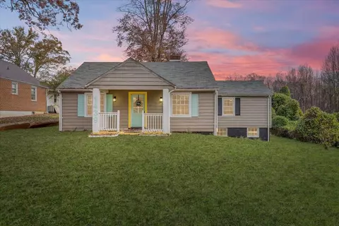 1439 Rivermont Hts Rd, Martinsville, VA 24112