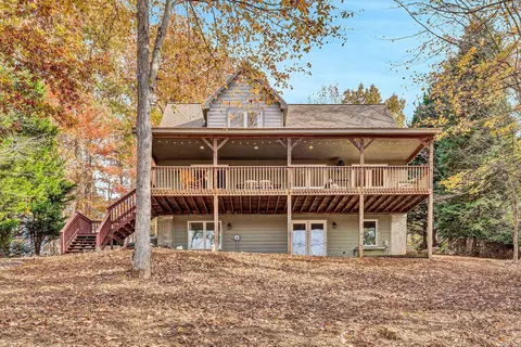 205 Mountwood Dr, Huddleston, VA 24104