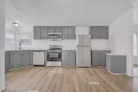 68 Jarrett Dr, Fieldale, VA 24089 photo 10