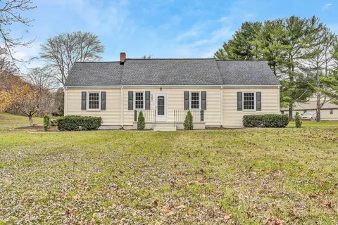 3302 King St NE, Roanoke, VA 24012