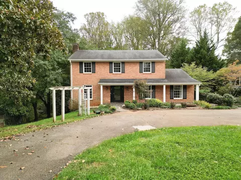 106 Mulberry Ct, Martinsville, VA 24112