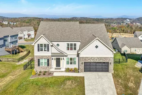 6961 Blackstone Cir, Roanoke, VA 24018