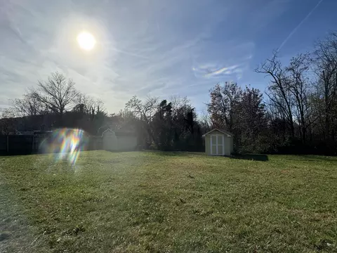 202 Old Brook Rd, Vinton, VA 24179 photo 4