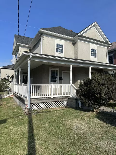 334 E Hawthorne St, Covington, VA 24426