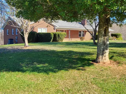 821 Long Horne Rd, Union Hall, VA 24176