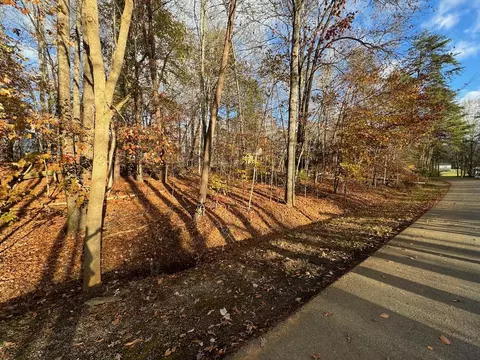 lot28 Camelot Dr, Moneta, VA 24121