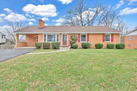 5712 Oakland Blvd, Roanoke, VA 24019