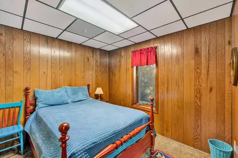 Bedroom - 35 Harbor View Cir, Penhook, VA 24137 photo 4 of 6