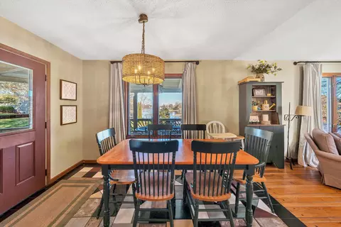 Dining - 35 Harbor View Cir, Penhook, VA 24137 photo 1 of 1