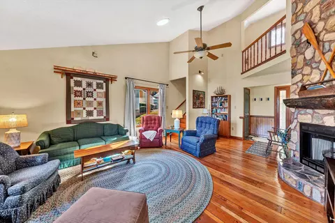 Living - 35 Harbor View Cir, Penhook, VA 24137 photo 3 of 5