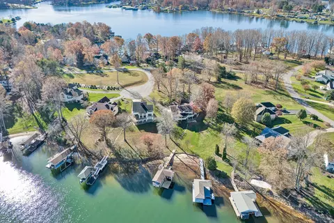 View/Area - 35 Harbor View Cir, Penhook, VA 24137 photo 3 of 3