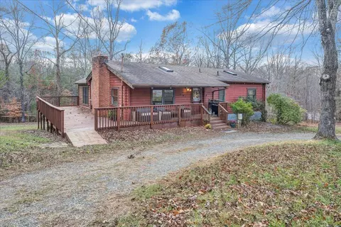 501 Spinnaker Way, Moneta, VA 24121