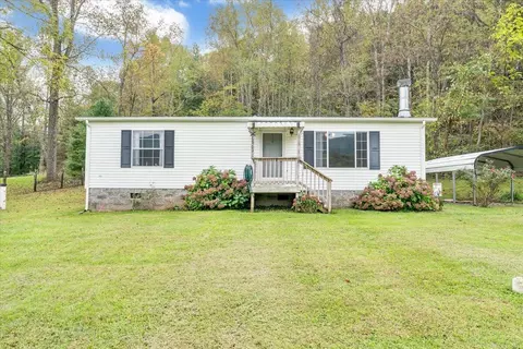 12501 Narrow Passage Rd, Eagle Rock, VA 24085