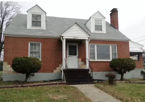 2803 Cove Rd NW, Roanoke, VA 24017