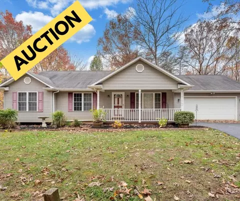 2161 Flint Hill Rd, Moneta, VA 24121