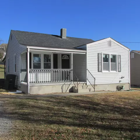 652 Goodwin Ave, Salem, VA 24153