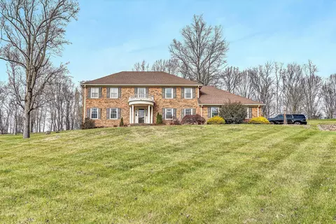 7151 Hollyberry Rd, Roanoke, VA 24018