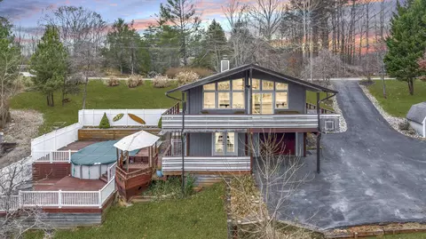 402 Hemlock Shores Dr, Goodview, VA 24095