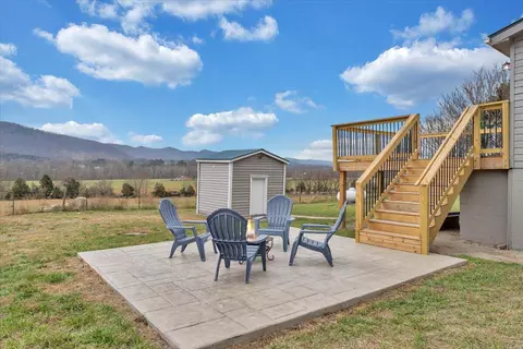 Exterior - 16 Cherry Tree Btm, Buchanan, VA 24066 photo 8 of 20