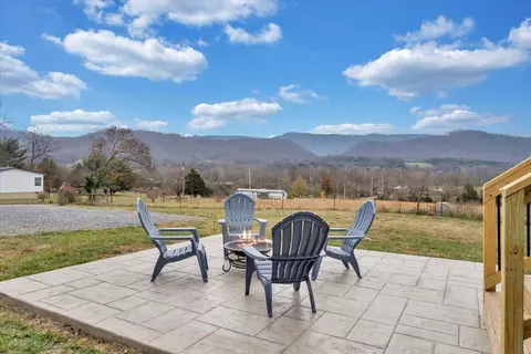 Exterior - 16 Cherry Tree Btm, Buchanan, VA 24066 photo 6 of 20