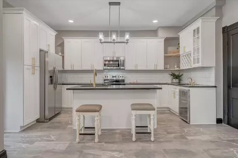 Kitchen - 16 Cherry Tree Btm, Buchanan, VA 24066 photo 1 of 10