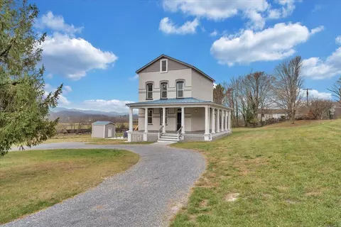 Exterior - 16 Cherry Tree Btm, Buchanan, VA 24066 photo 19 of 20