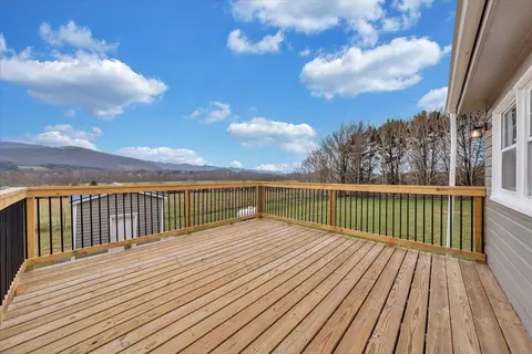 Exterior - 16 Cherry Tree Btm, Buchanan, VA 24066 photo 5 of 20