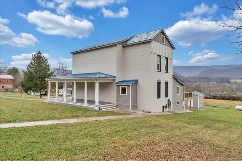 Exterior - 16 Cherry Tree Btm, Buchanan, VA 24066 photo 9 of 20