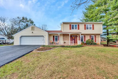 3617 Gaye Ln, Roanoke, VA 24018