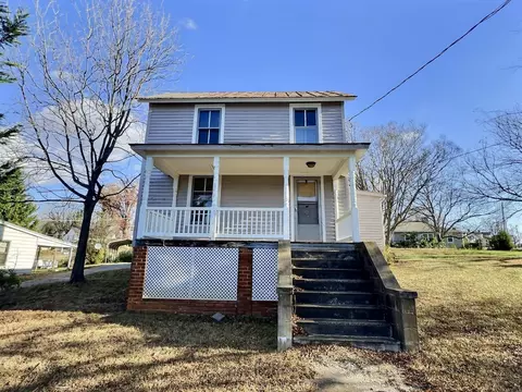 711 Carter St, Martinsville, VA 24112