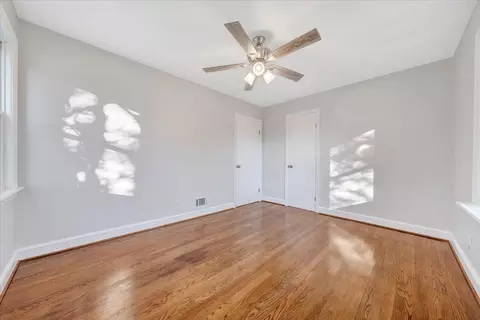 Bedroom - 320 Mapleton Ave NE, Roanoke, VA 24012 photo 2 of 7