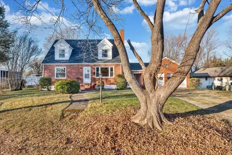 320 Mapleton Ave NE, Roanoke, VA 24012