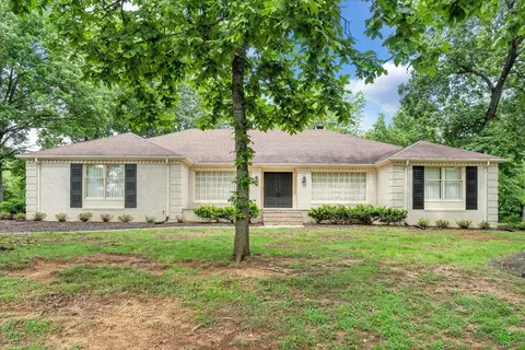 5265 N Spring Dr, Roanoke, VA 24019