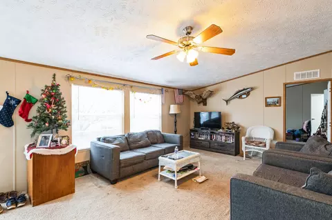 199 Snowden Lane Ln, Penhook, VA 24137 photo 3
