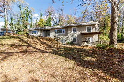2027 Colgate St NE, Roanoke, VA 24012