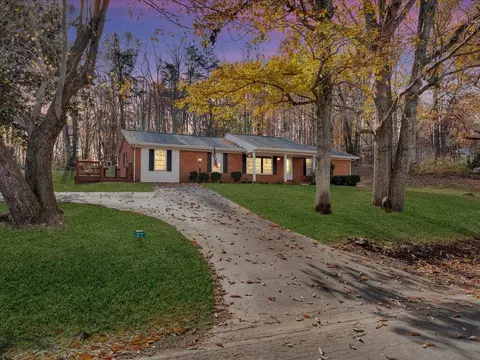 77 Ziglar Rd, Ridgeway, VA 24148