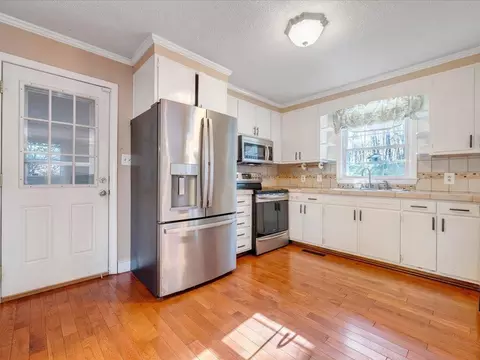 Kitchen - 77 Ziglar Rd, Ridgeway, VA 24148 photo 2 of 5