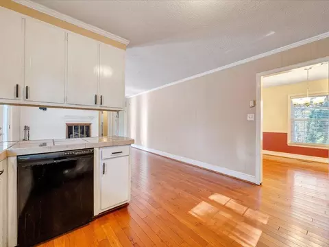 Living - 77 Ziglar Rd, Ridgeway, VA 24148 photo 5 of 11