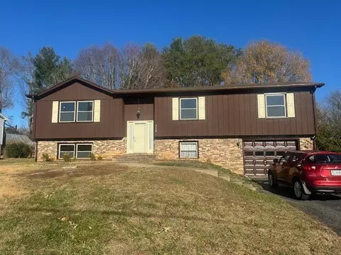 318 Dyer St, Bassett, VA 24055