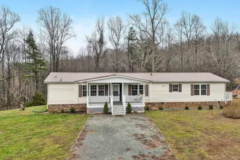 240 Lovell Ln, Martinsville, VA 24112