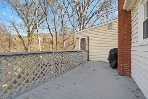 Exterior - 824 E Cedar St, Covington, VA 24426 photo 7 of 8