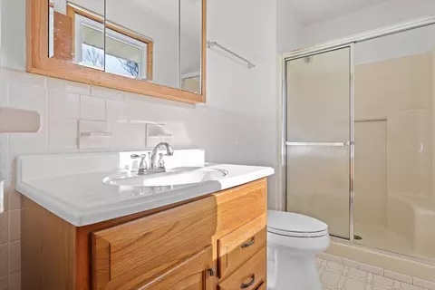 Bath - 824 E Cedar St, Covington, VA 24426 photo 2 of 2