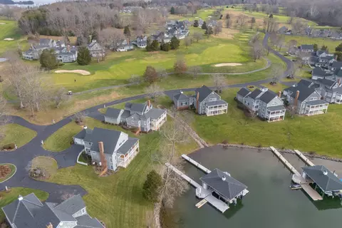 View/Area - 225 Sconset Dr, Penhook, VA 24137 photo 3 of 5