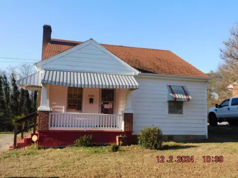 2820 Clifton St NW, Roanoke, VA 24017
