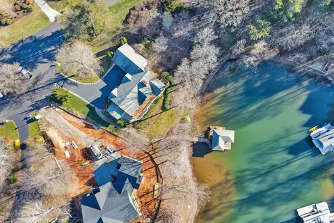 115 Sailboat Ln, Union Hall, VA 24176