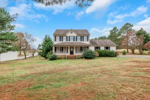 235 Country Club Rd, Keysville, VA 23947